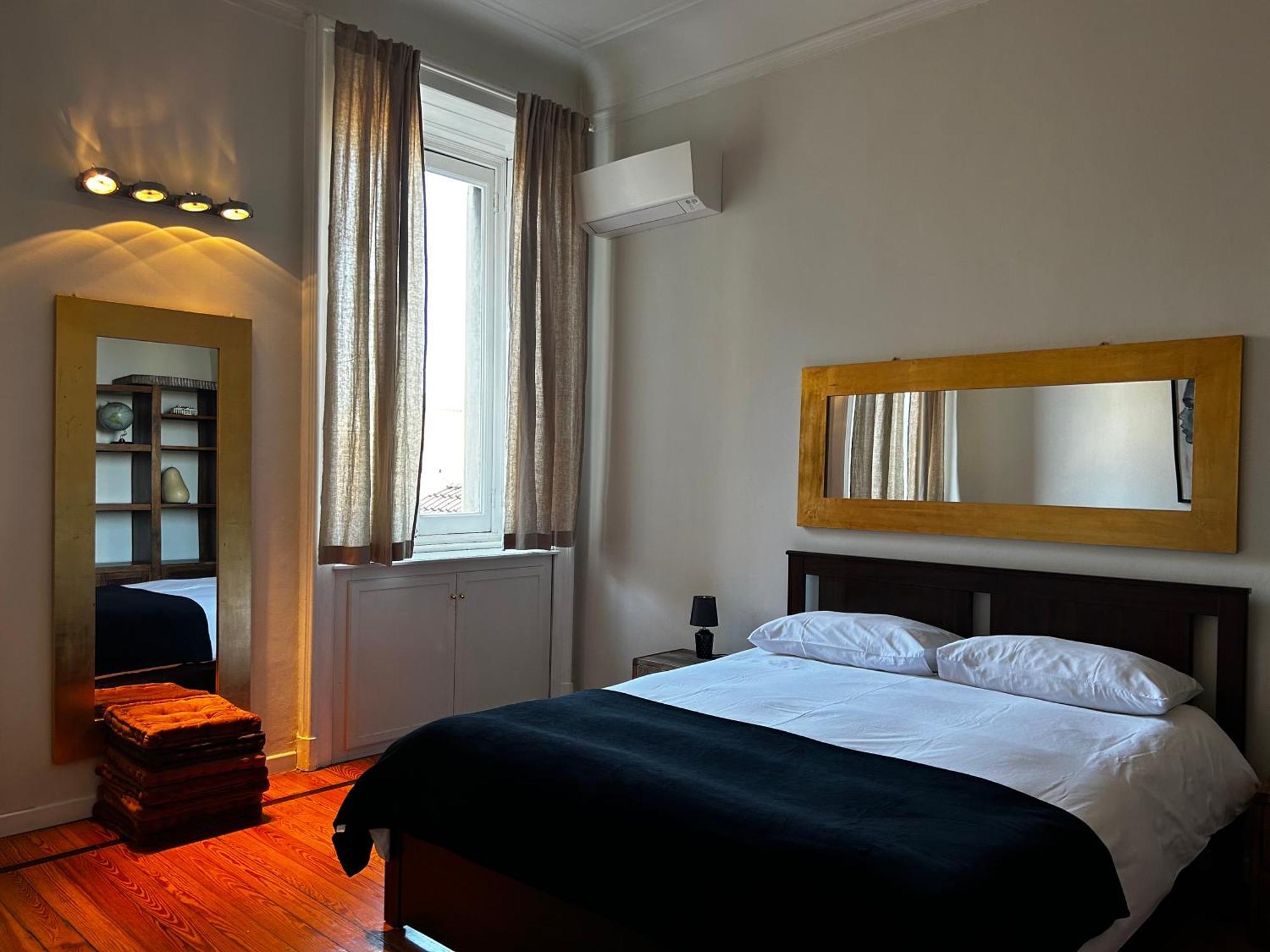 Sant'Ambrogio With Charme Apartment Milan Exterior photo